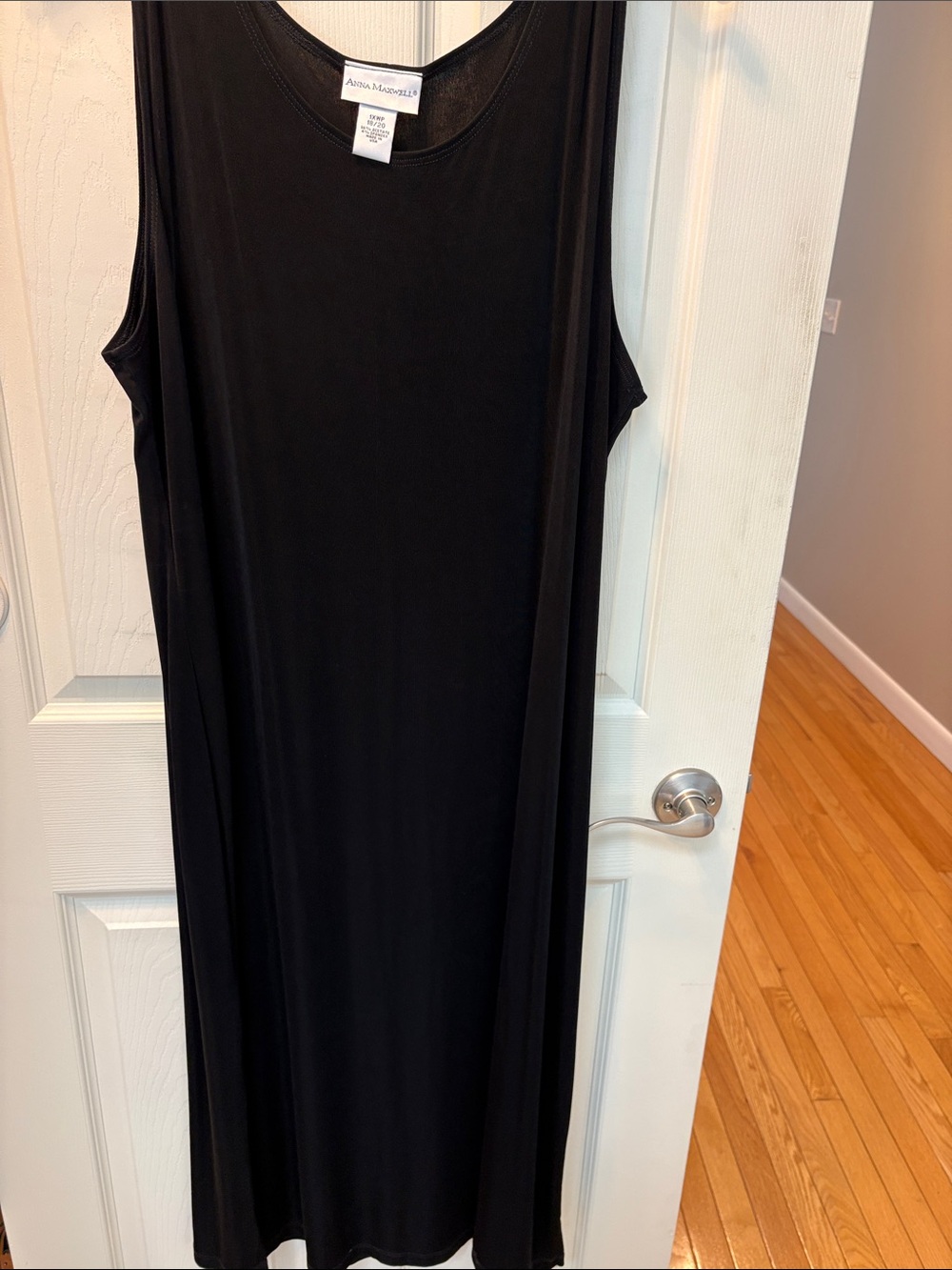 Anna Maxwell Black Sleeveless Maxi Dress
